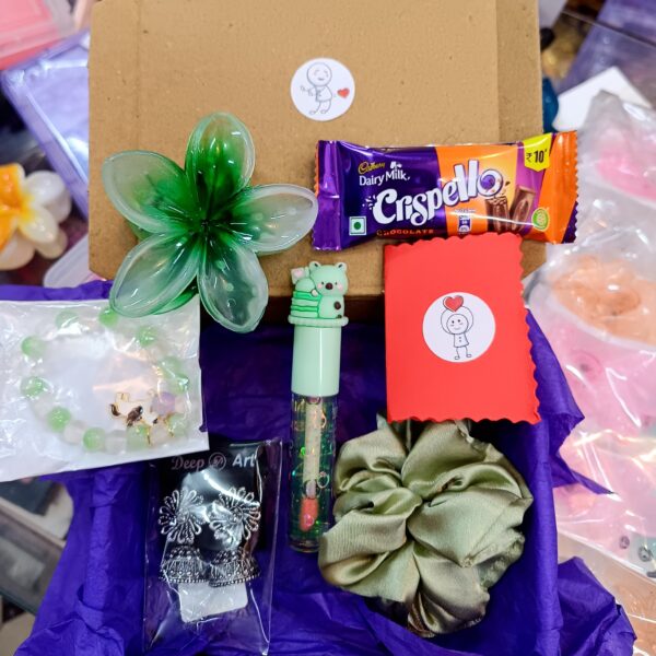 The Graceful Charm Hamper