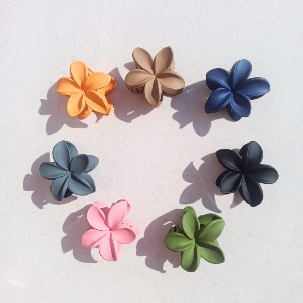 Matte Flower Hair Claw