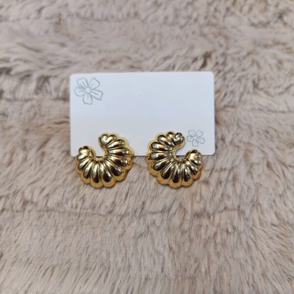 Golden Shell Twist Earrings