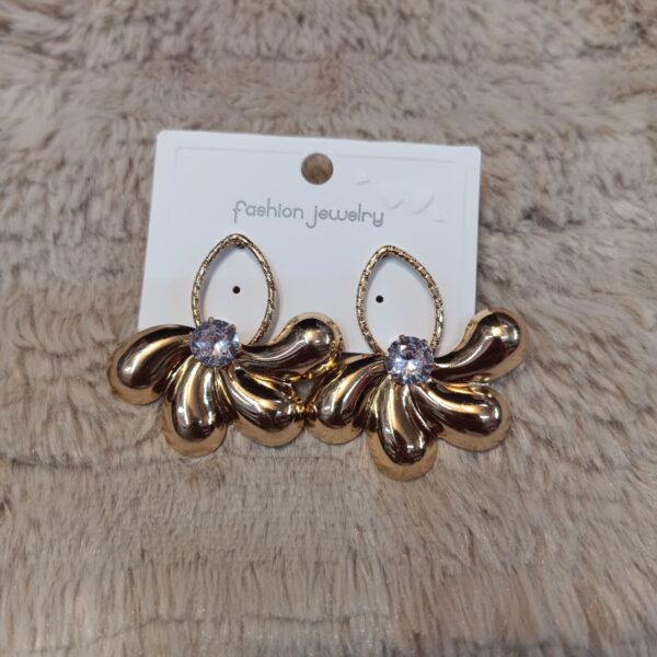 Golden Petal Sparkle Earrings