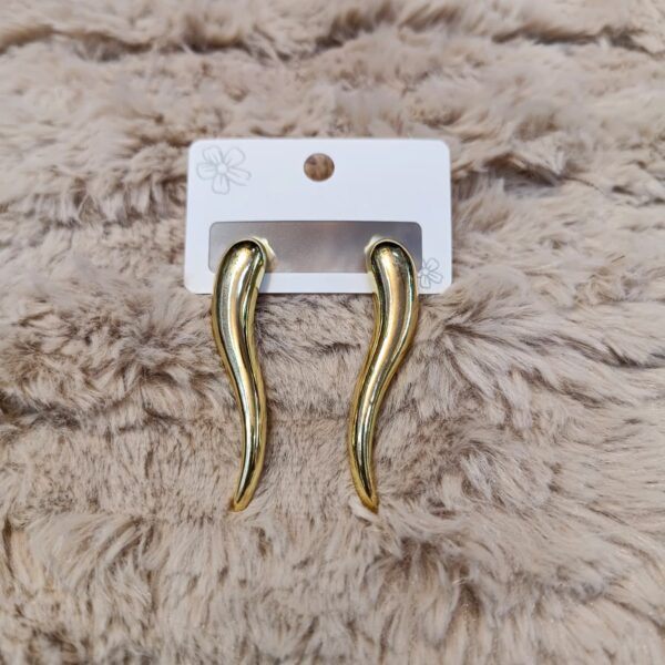 Golden Curve Luxe Earrings