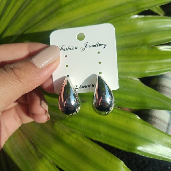 Silver Teardrop Trendy Studs