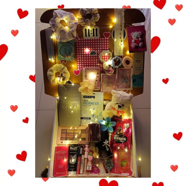 Royal Valentine Celebration Box