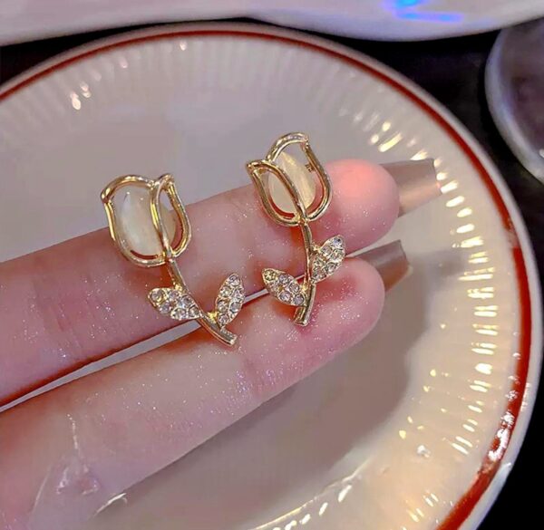 Golden Tulip Western Earrings