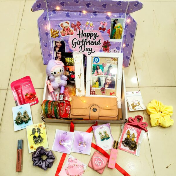 Girlfriend Day Luxury Photo Hamper